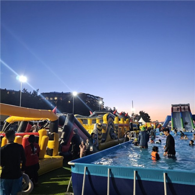 경포 해수욕장, '야간 개장' 큰 호응